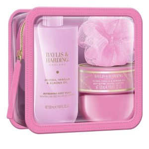 Baylis and harding 4 pcs